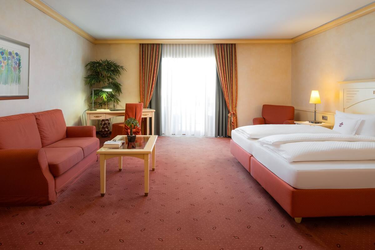 comfort single room | hypo-allergenic bedding, desk, laptop workspace, blackout curtains