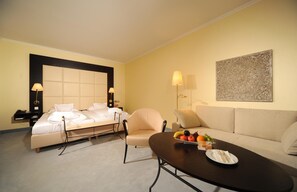 Superior Double Room | Premium bedding, minibar, individually furnished, desk