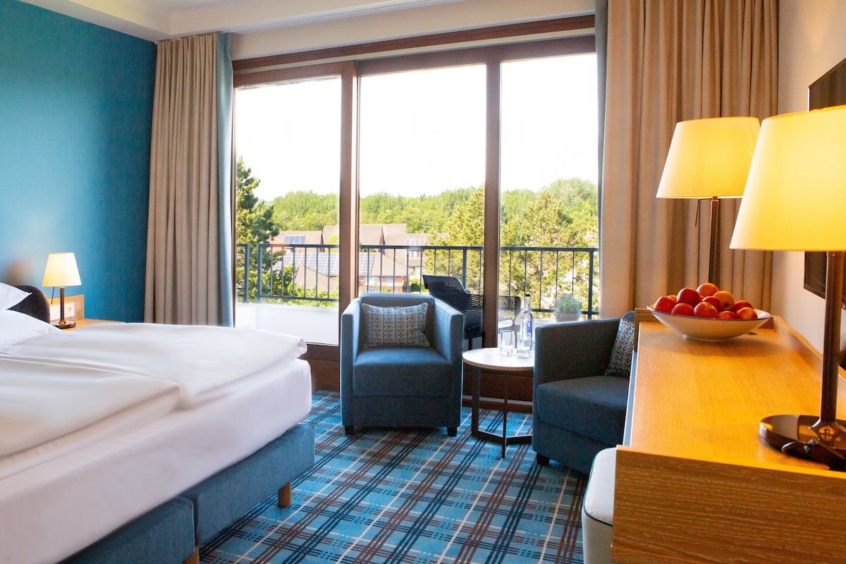 double room garden side | 1 bedroom, premium bedding, minibar, in-room safe