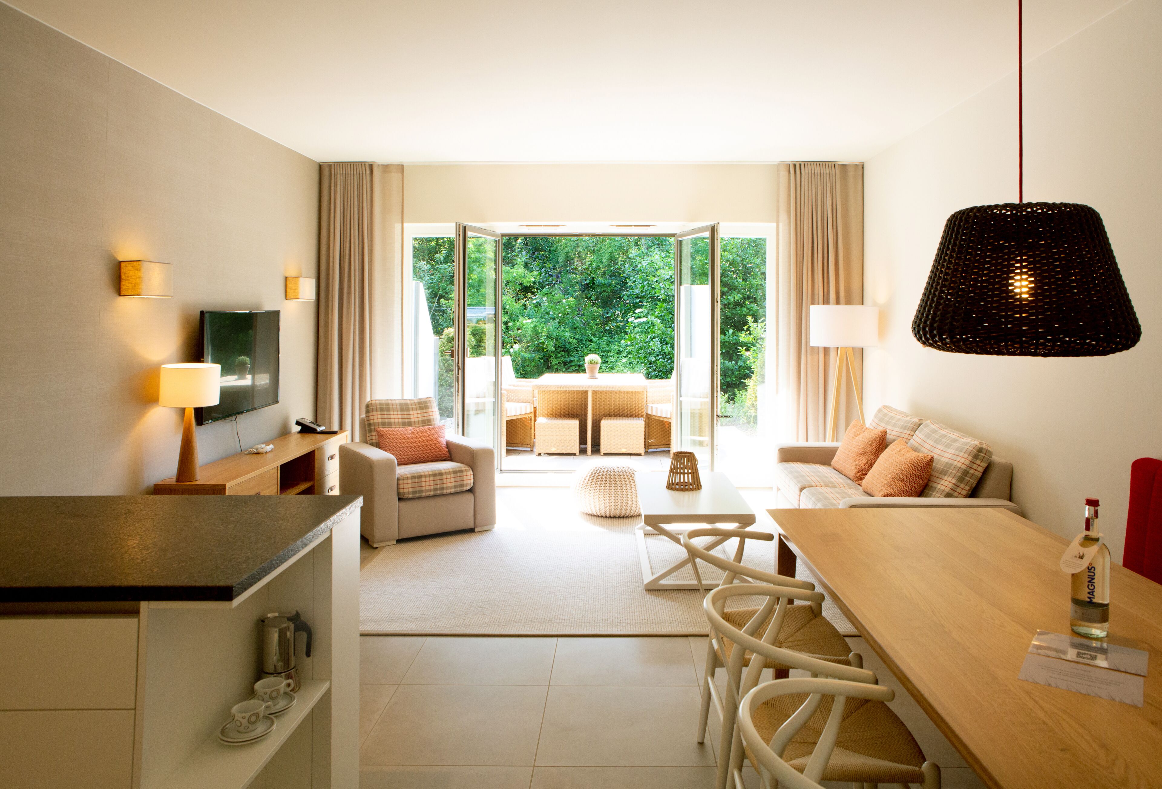 1 Schlafzimmer, hochwertige Bettwaren, Minibar, Zimmersafe