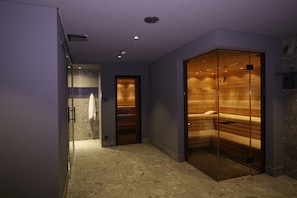 Sauna, steam room, massages
