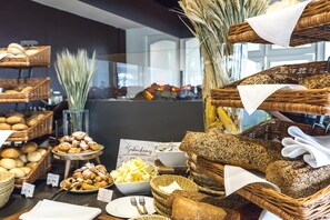 Gratis morgenmadsbuffet hver dag