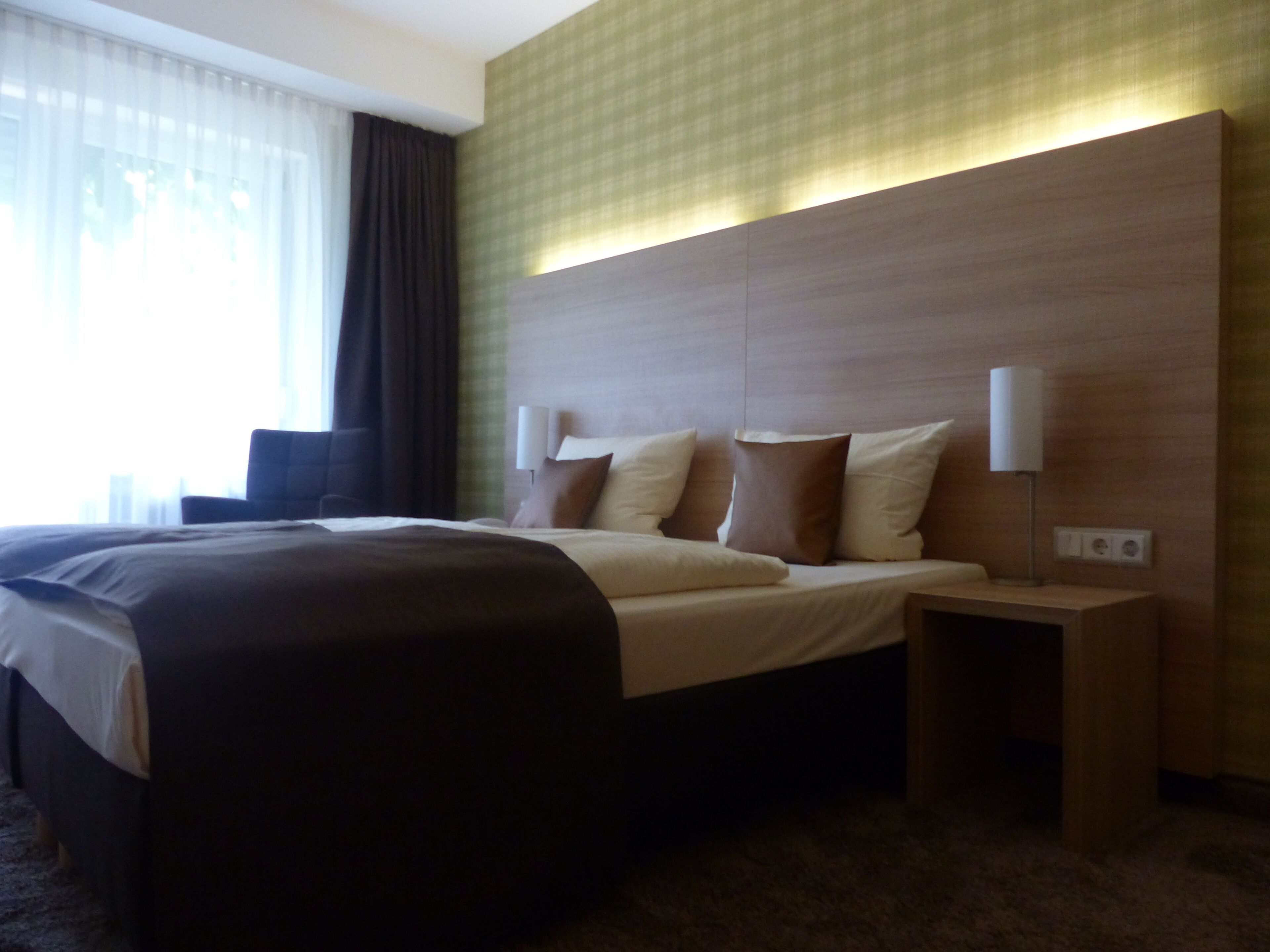 double or twin room | hypo-allergenic bedding, minibar, in-room safe, desk