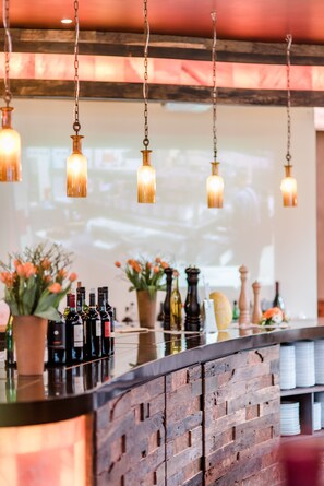 Bar (on property) - TRIHOTEL Rostock – Wellnesshotel Adults Only (Rostock)