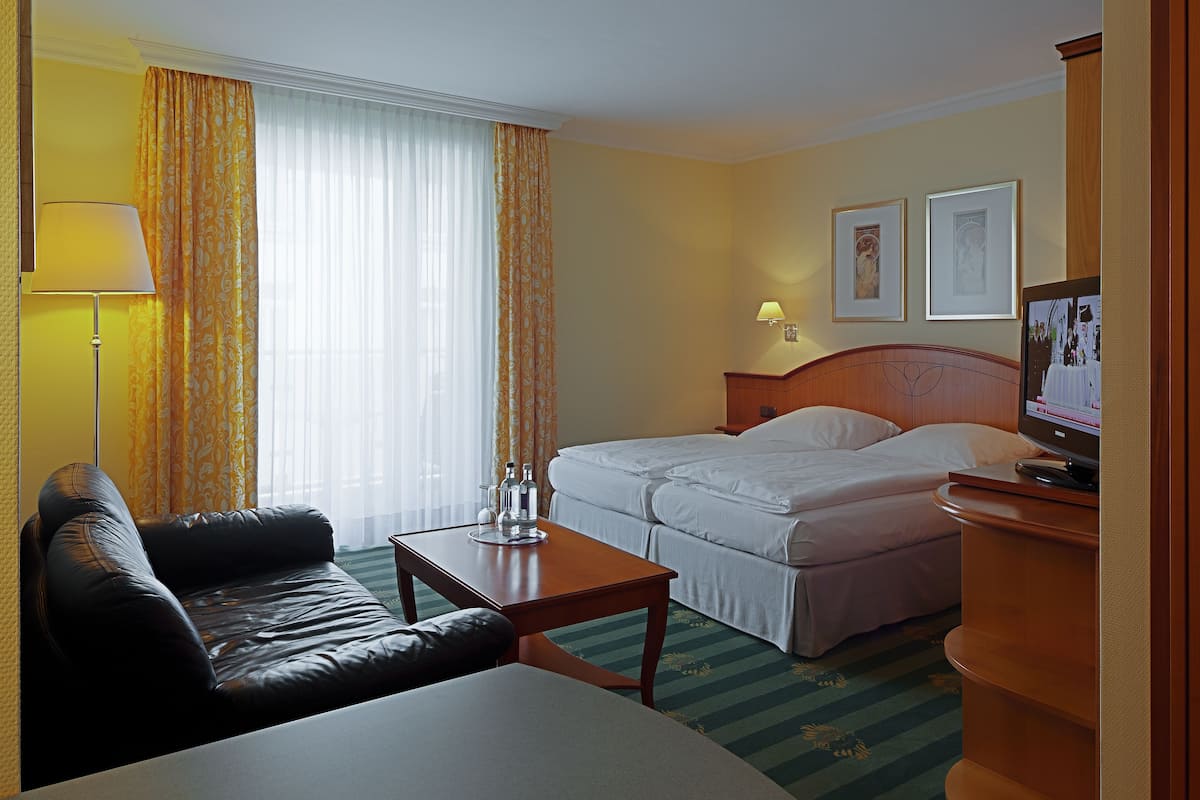 double room, balcony | premium bedding, minibar, in-room safe, desk