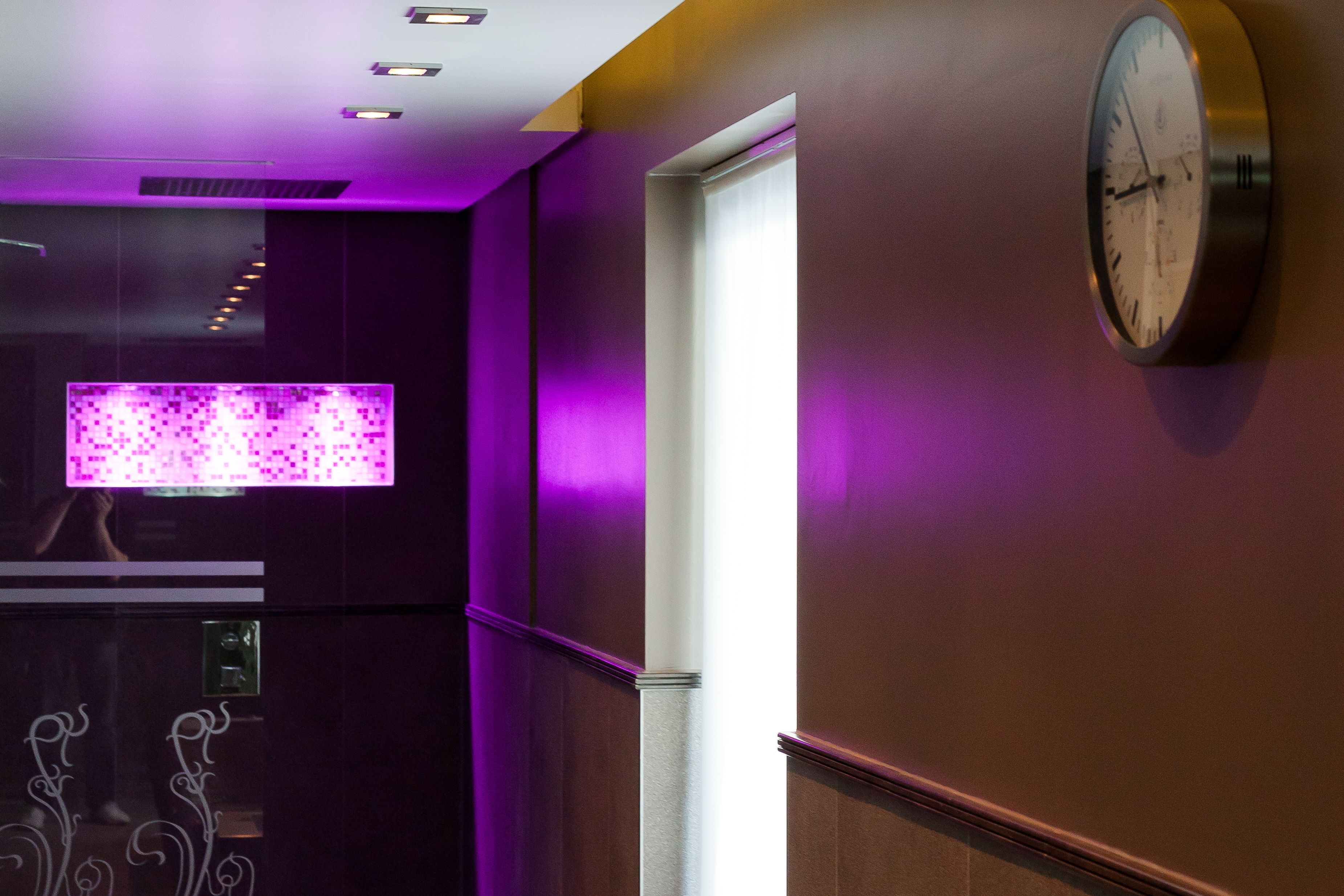 body treatments, hot stone massages, body wraps, body scrubs, facials