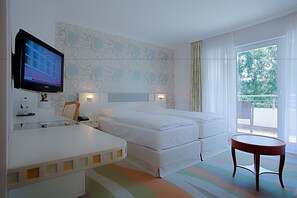 Double Room, Balcony | Premium bedding, minibar, in-room safe, desk