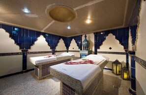 Couples treatment room(s), sauna, steam room, body treatments
