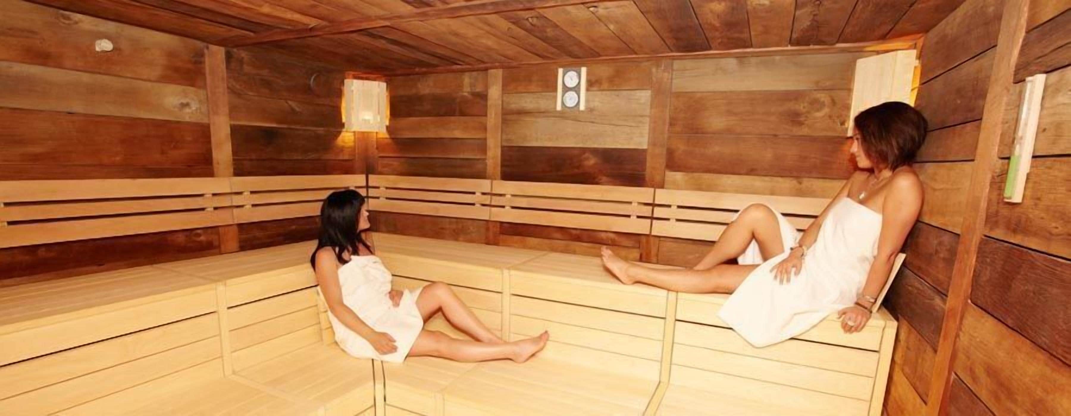 couples treatment room(s), sauna, steam room, body treatments