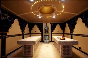 Couples treatment rooms, sauna, steam room, body treatments