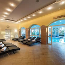 Salas de tratamiento para parejas, sauna y baño de vapor