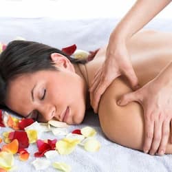Salas de tratamiento para parejas, sauna y baño de vapor