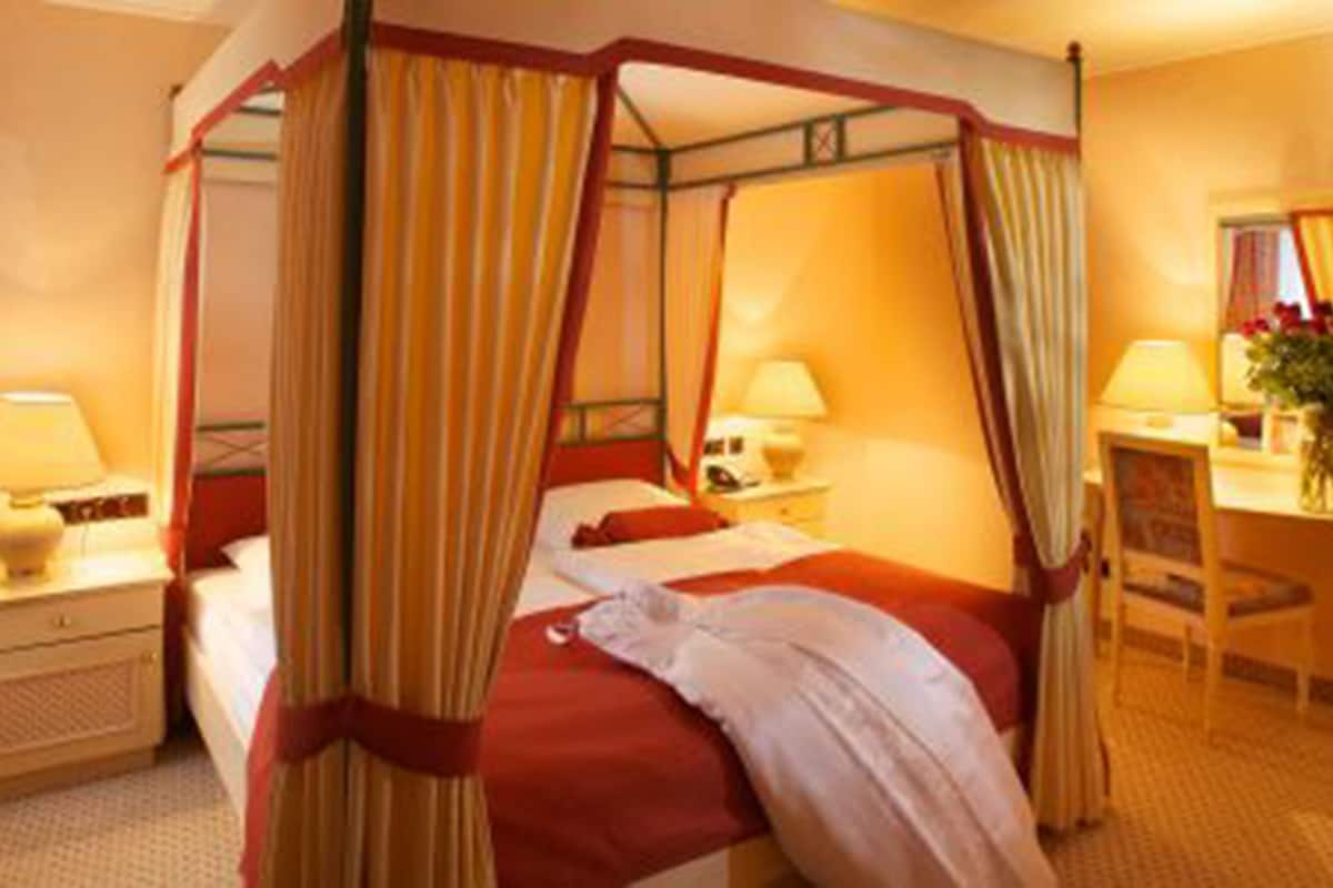 1 habitación, ropa de cama hipoalergénica y minibar