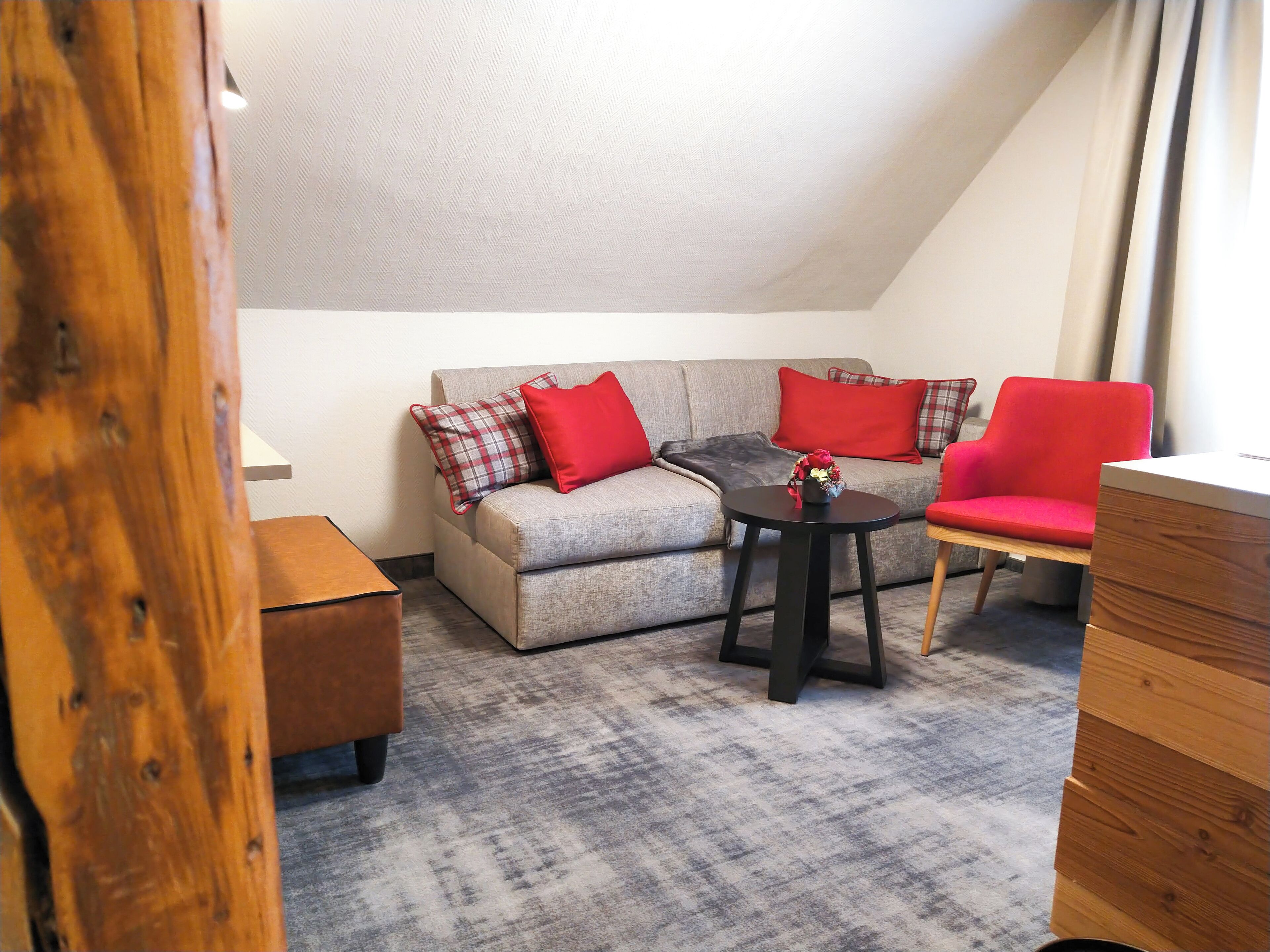 classic double room | 1 bedroom, hypo-allergenic bedding, down duvets, select comfort beds