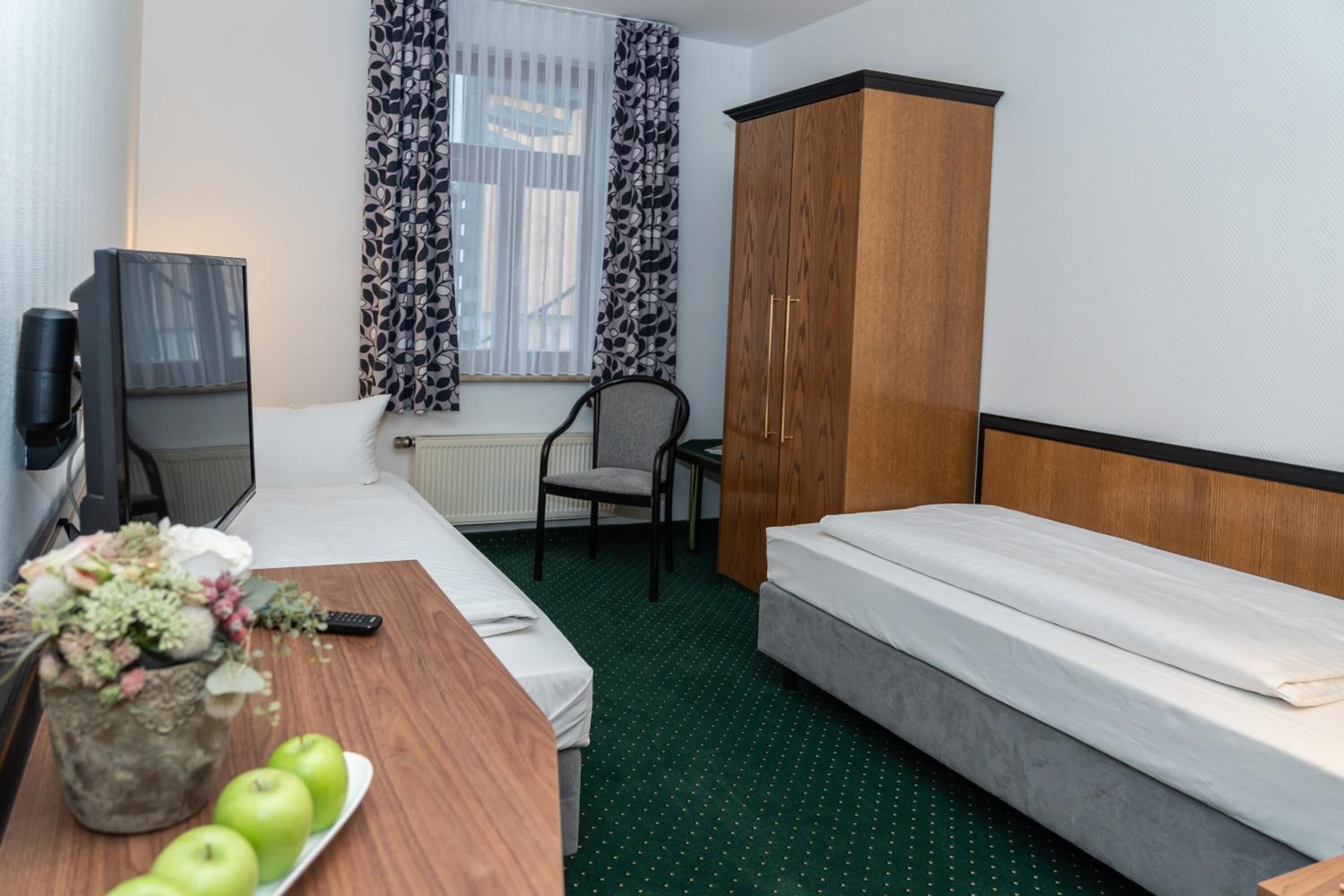 premium bedding, pillow-top beds, minibar, desk