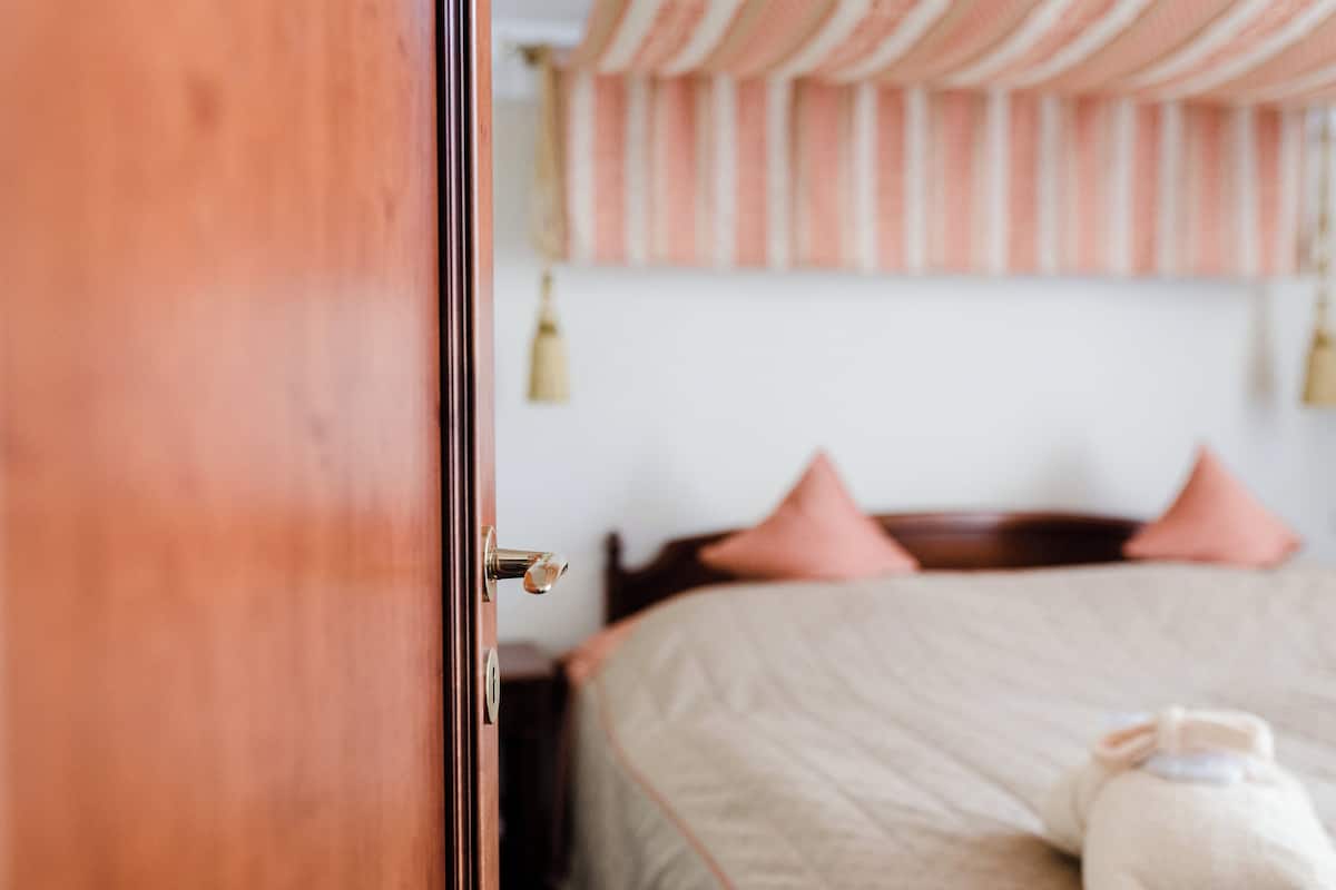 Suite | 1 bedroom, premium bedding, down duvets, minibar