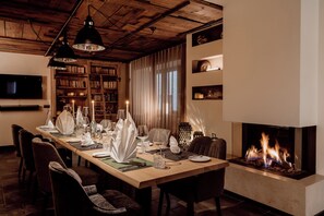 Spécialités Cuisine locale et internationale