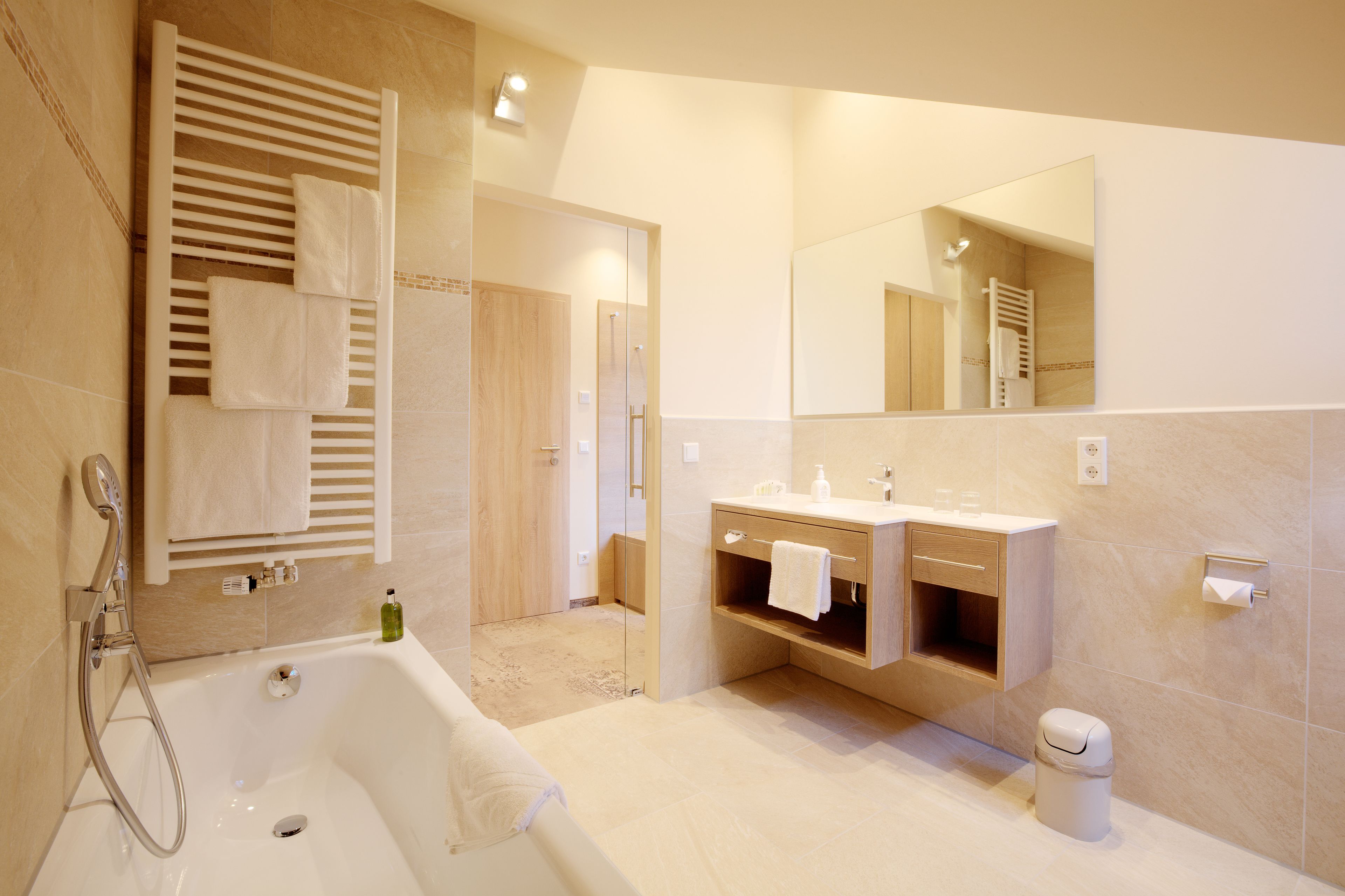 double room | bathroom | free toiletries, hair dryer, towels