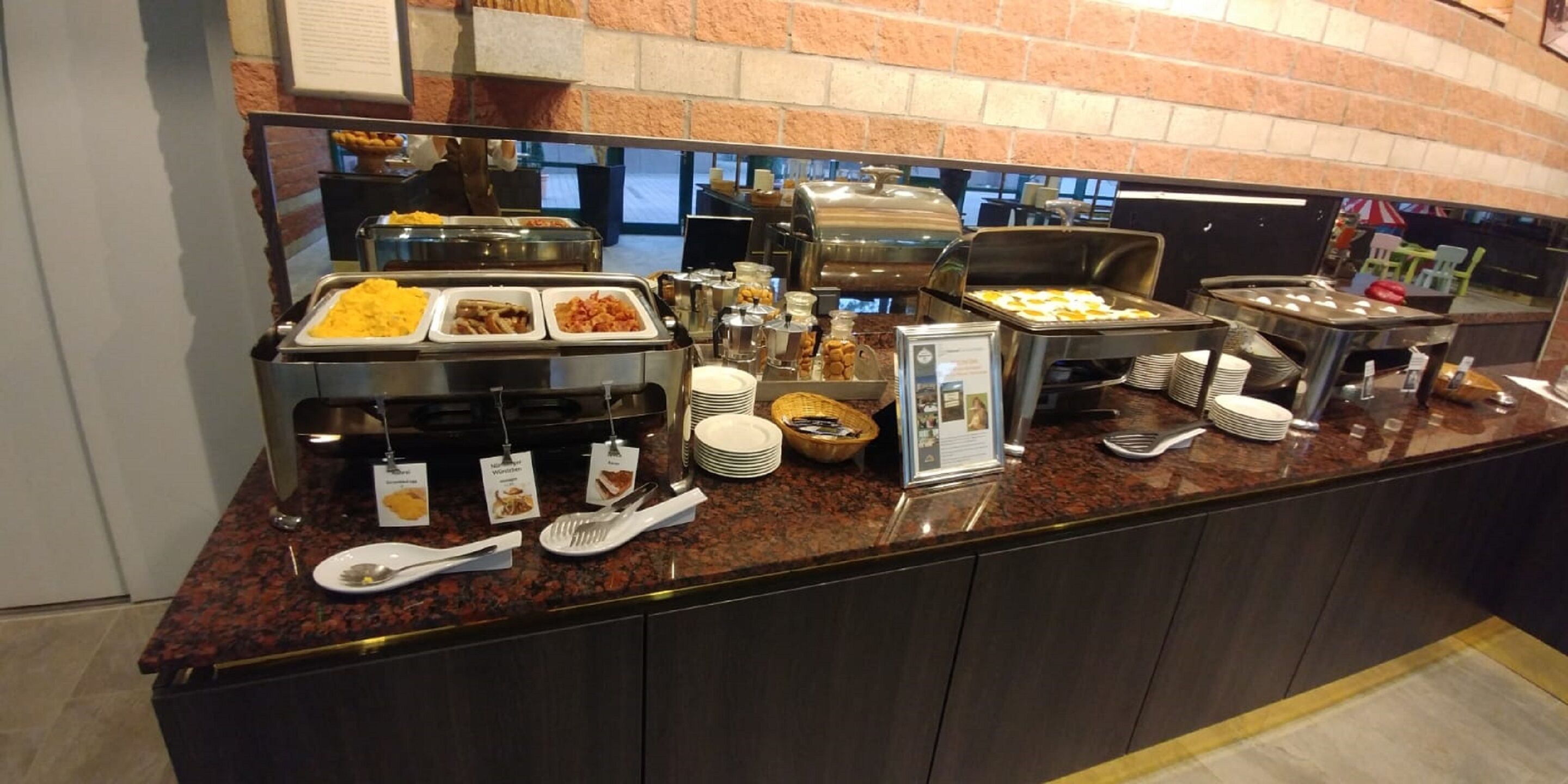 daily buffet breakfast (eur 14 per person)