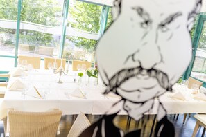 Breakfast, lunch, dinner and brunch served - Katharinenhof Hotelgesellschaft mbH & Co. KG (Unna)