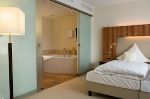 Ropa de cama hipoalergénica, cubrecamas y minibar