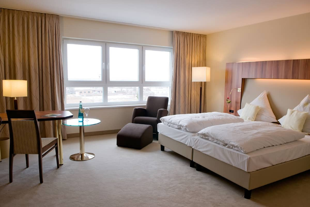 Exclusive Double Room | Hypo-allergenic bedding, down duvets, minibar, in-room safe