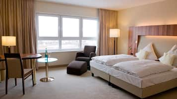 Habitación doble exclusiva | 1 habitación, ropa de cama hipoalergénica, edredón y minibar