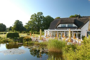 Terrace/patio - Landhotel Kastanienallee (Putbus)