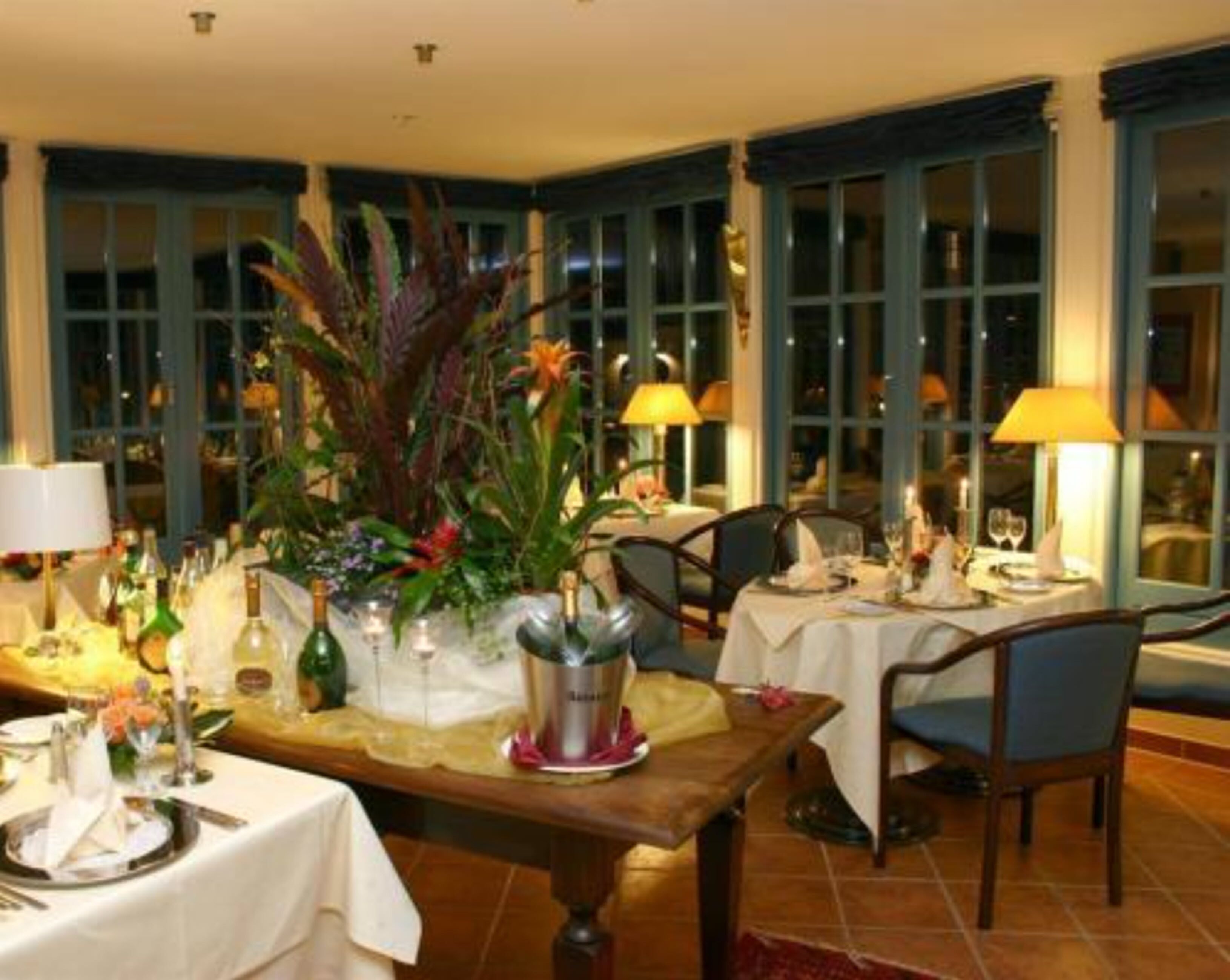 breakfast, dinner served; german cuisine, al fresco dining