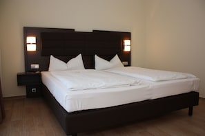 Superior-Doppelzimmer | Minibar, Schreibtisch, laptopgeeigneter Arbeitsplatz