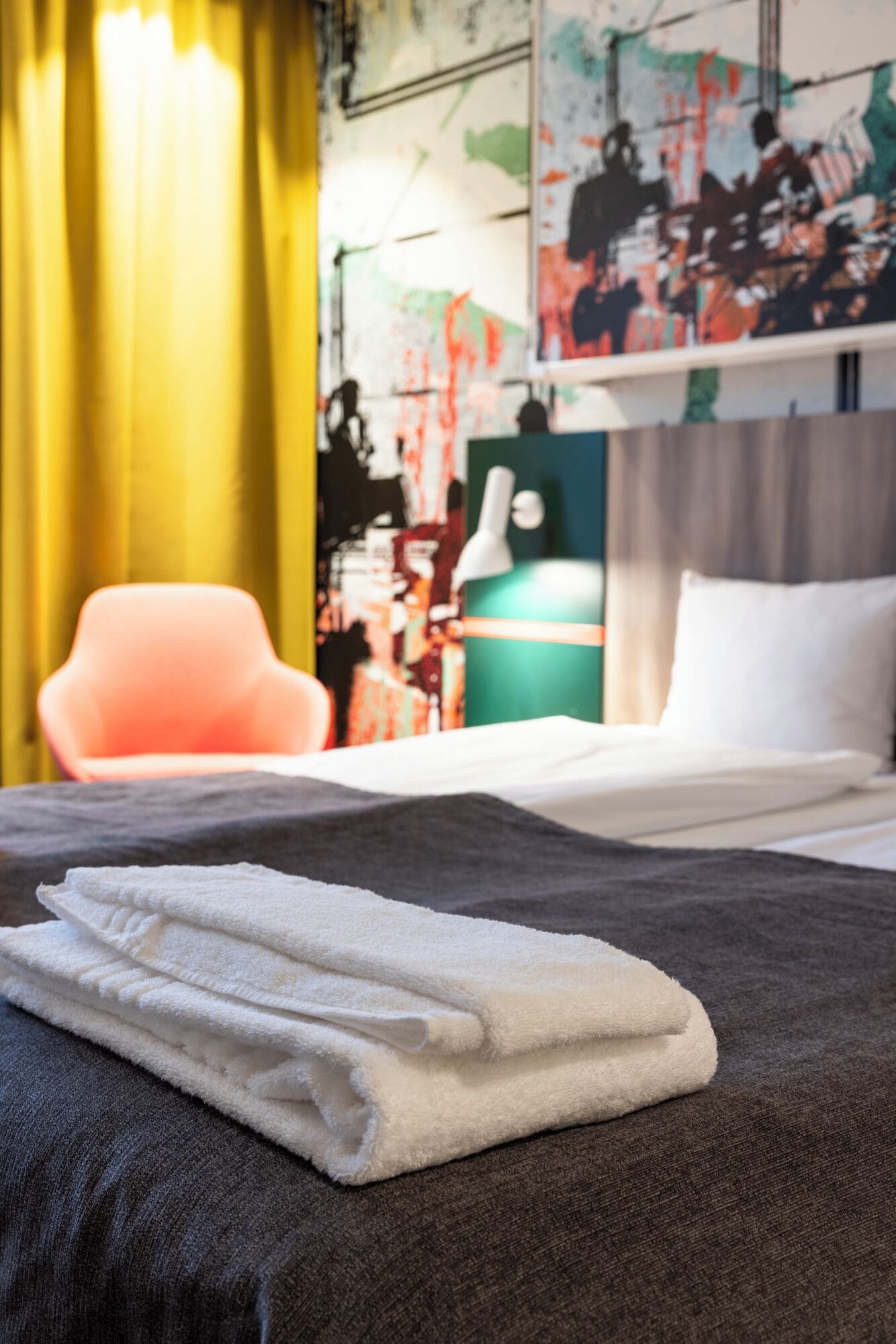 standard twin room + | desk, iron/ironing board, free wifi, bed sheets