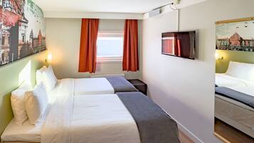 Good Morning Twin Room | Een bureau, verduisterende gordijnen, gratis wifi, beddengoed