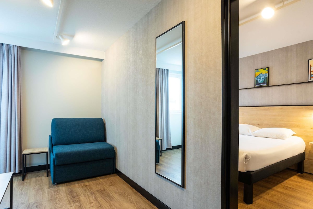 Family Room, Multiple Beds