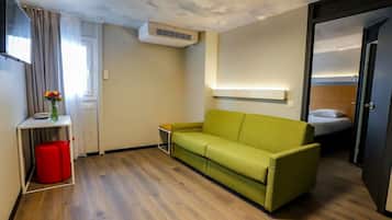 Standardzimmer, Mehrere Betten | Hochwertige Bettwaren, Schreibtisch, schallisolierte Zimmer