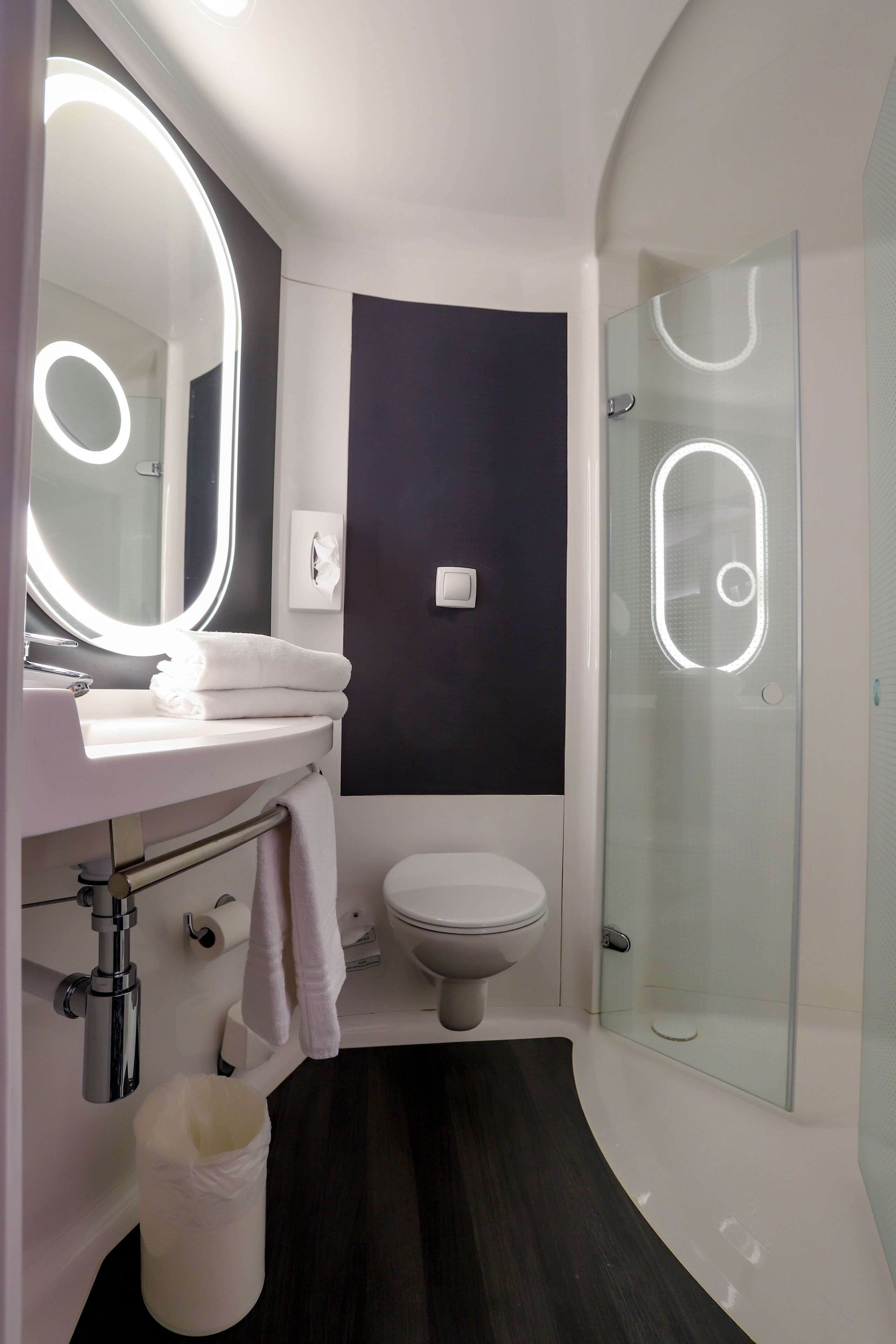 standard double room, 1 double bed | bathroom | eco-friendly toiletries, hair dryer, towels