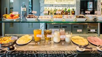 Se sirven cenas y cocina regional