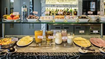 Colazione a buffet a pagamento, servita tutte le mattine