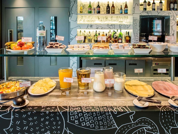 Middag serveres, regionale retter