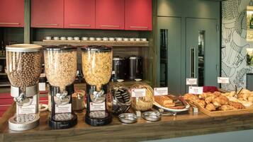 Daily buffet breakfast for a fee