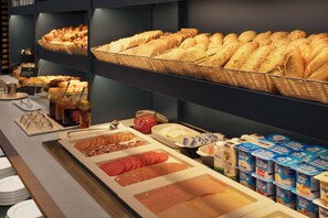Daily buffet breakfast (EUR 8 per person)