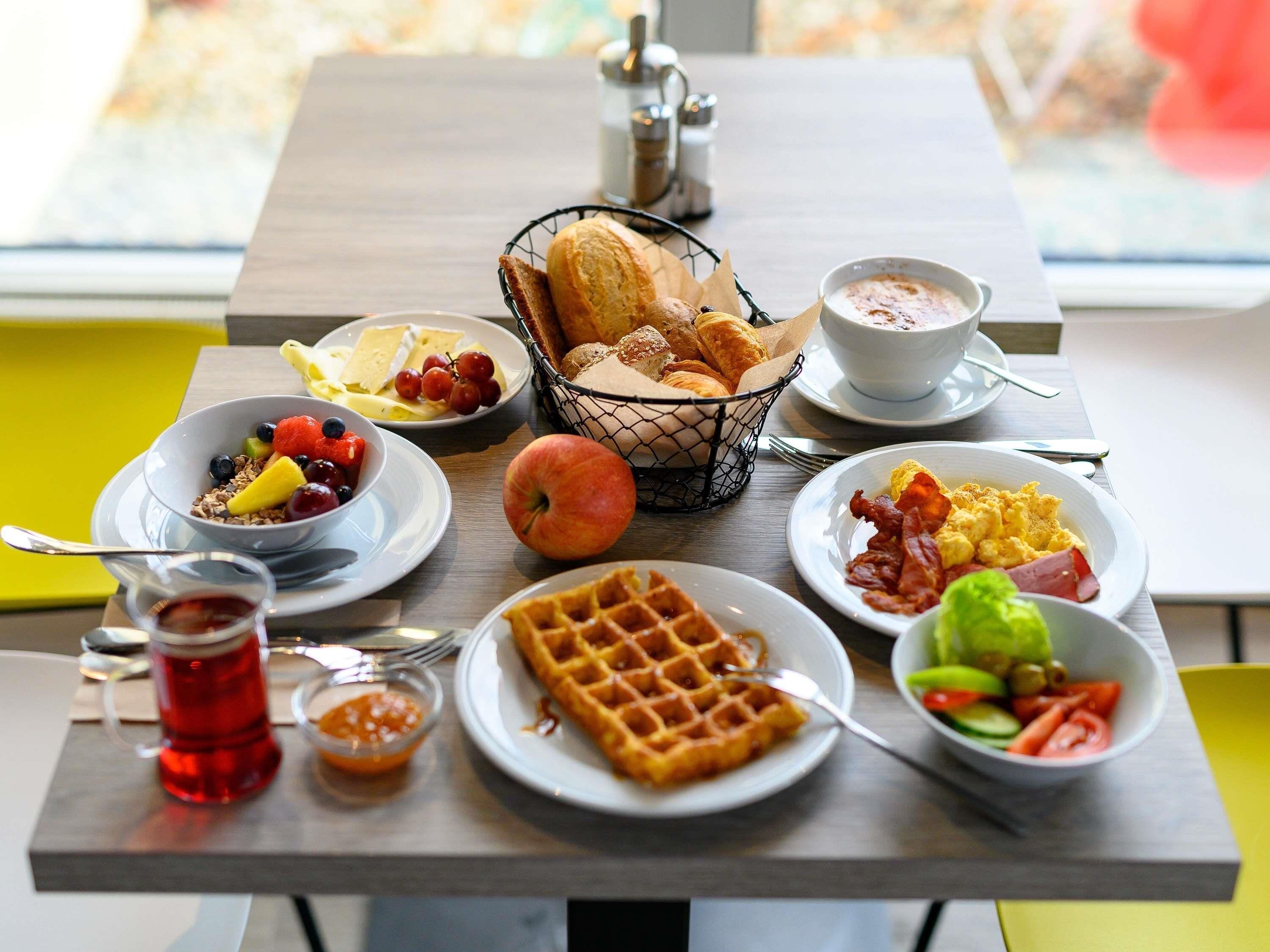 Daily buffet breakfast (EUR 17.50 per person)