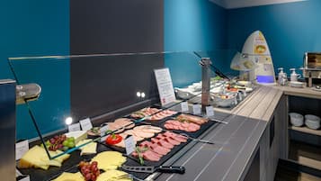 Daily buffet breakfast for a fee