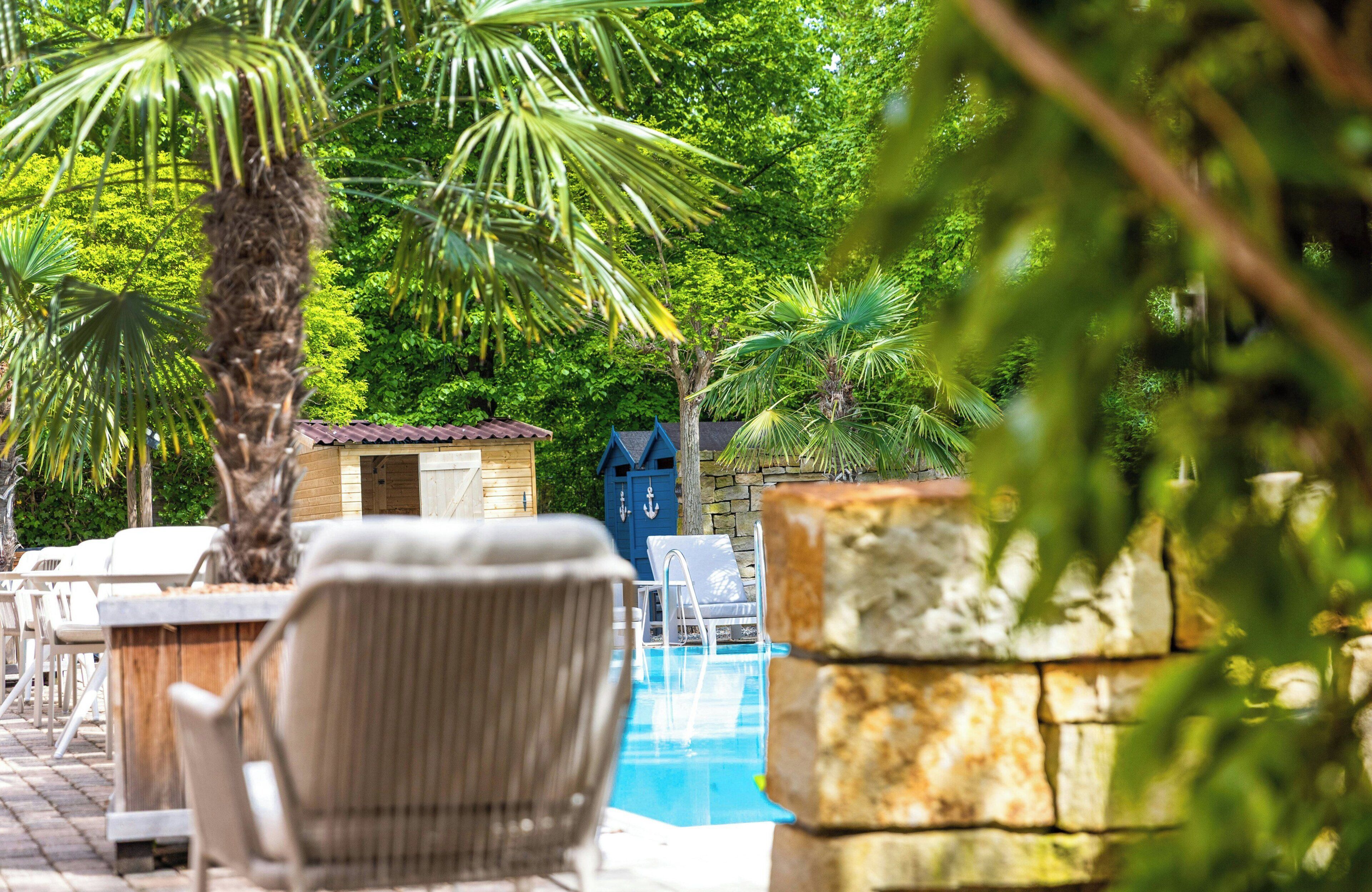 Seasonal outdoor pool