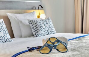 Literie hypoallergénique, minibar, coffres-forts dans les chambres