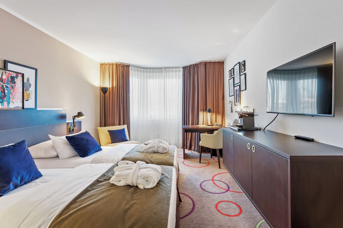 1 bedroom, minibar, in-room safe, desk
