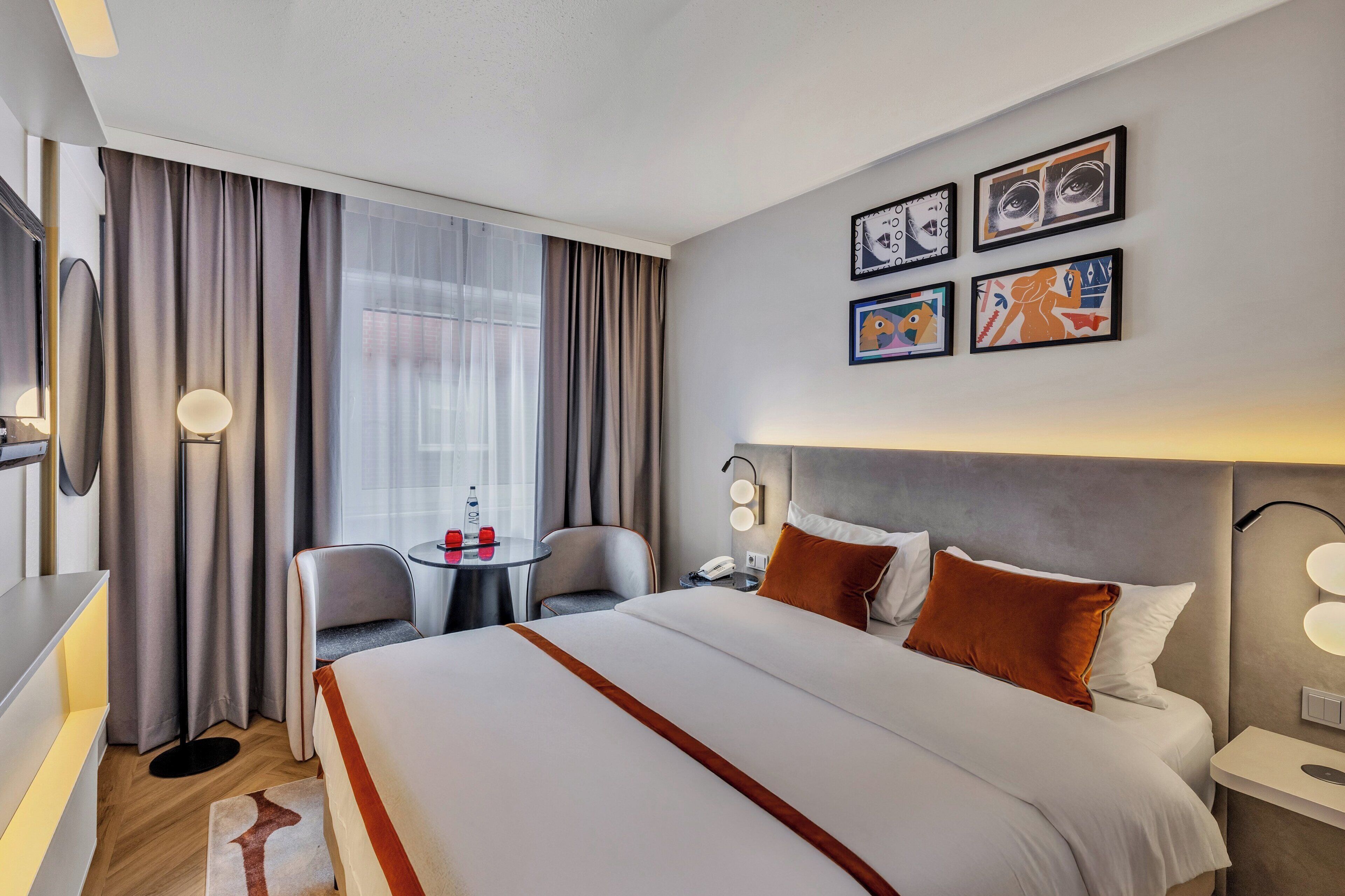 Comfort Double Room | Hypo-allergenic bedding, minibar, in-room safe, desk