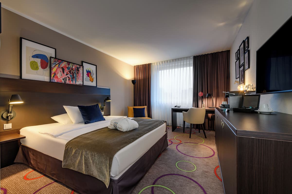 1 bedroom, minibar, in-room safe, desk