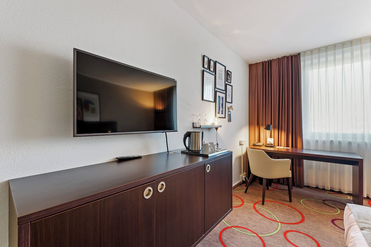 1 bedroom, minibar, in-room safe, desk