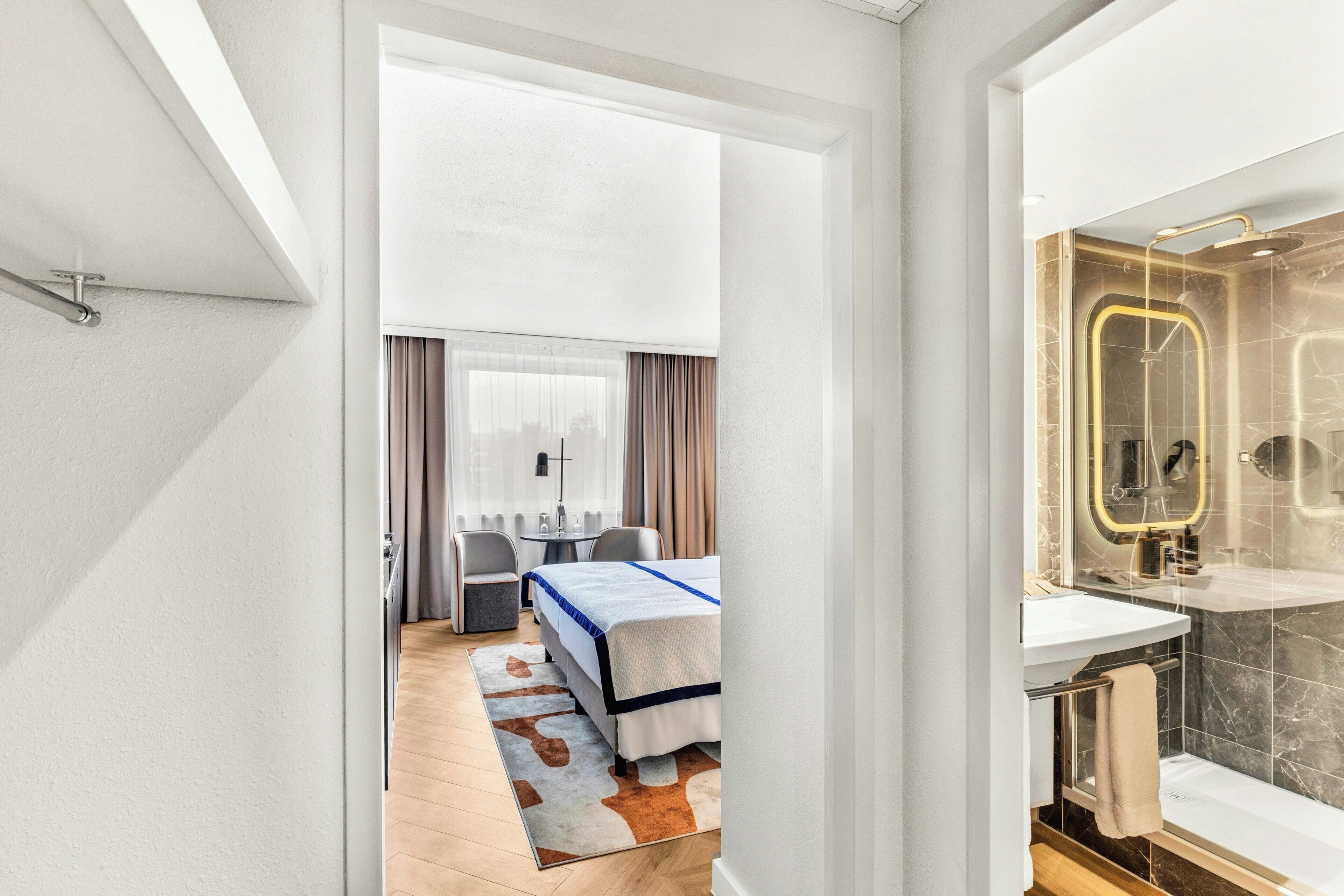 Superior Twin kamer | Hypoallergeen beddengoed, een minibar, een kluis op de kamer, een bureau