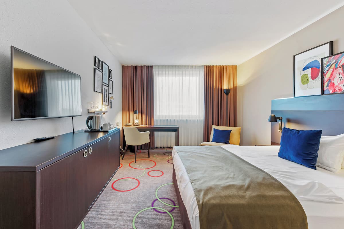 1 Schlafzimmer, Minibar, Zimmersafe, Schreibtisch